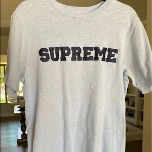 Supreme Tee size M unisex worn once! Purchased in NYC authentic supreme shirt!